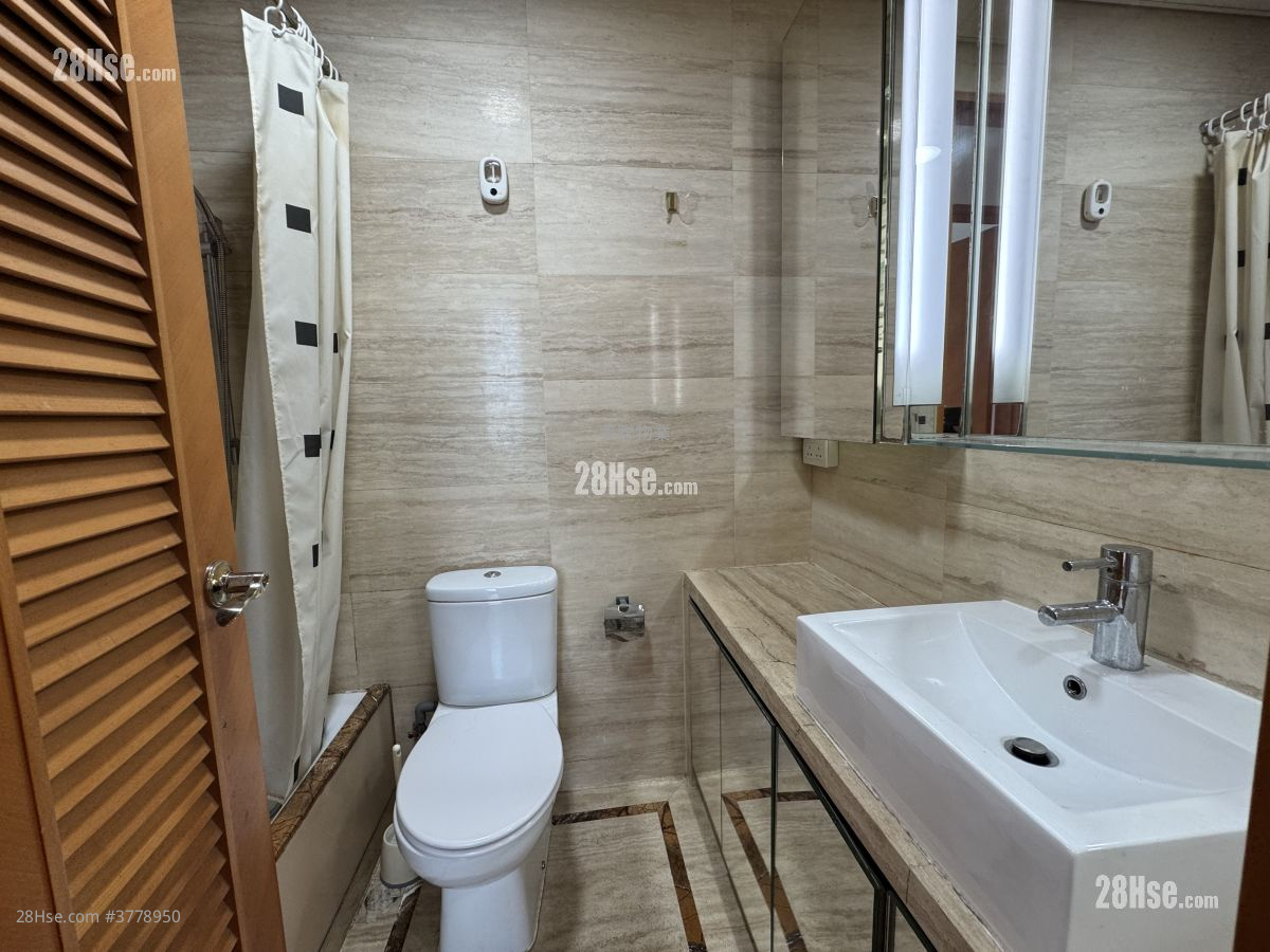 The Dynasty Rental 3 Bedrooms , 2 Bathrooms 728 ft²