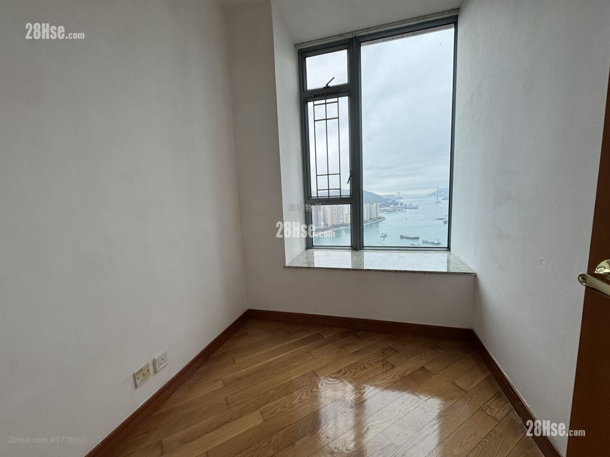 The Dynasty Rental 3 Bedrooms , 2 Bathrooms 728 ft²