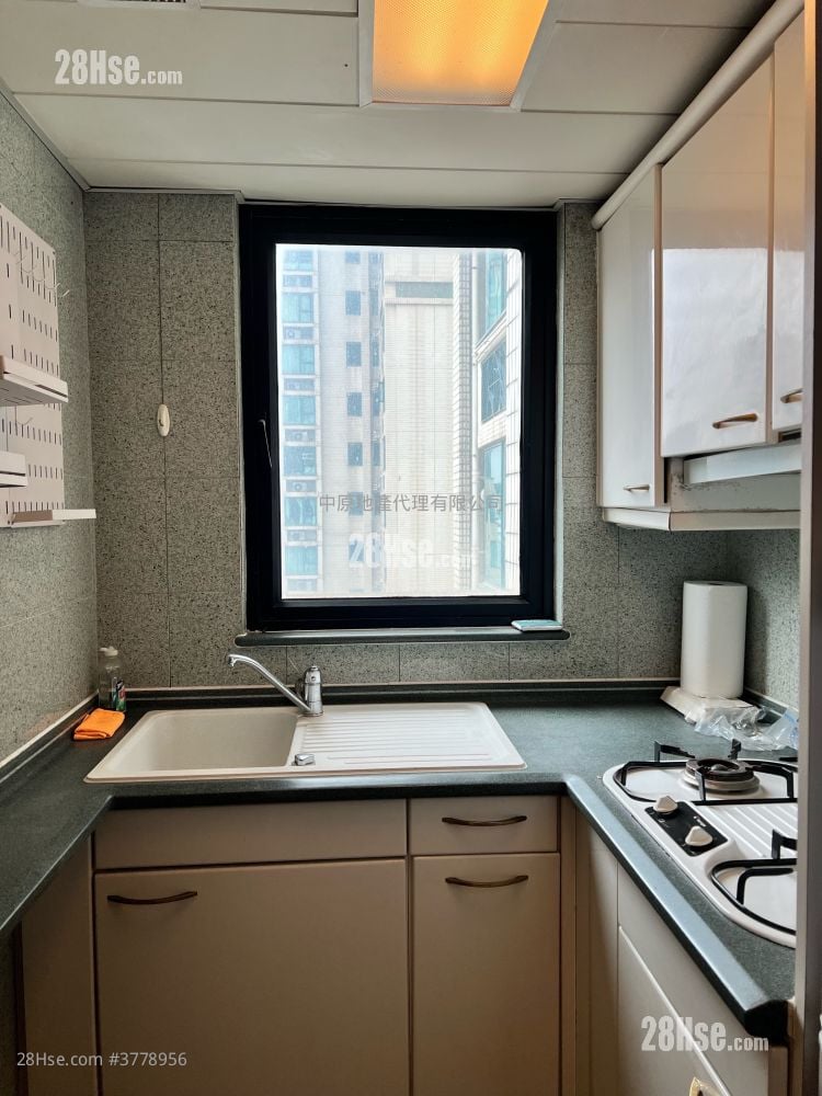 University Heights Sell 1 Bedroom 408 ft²