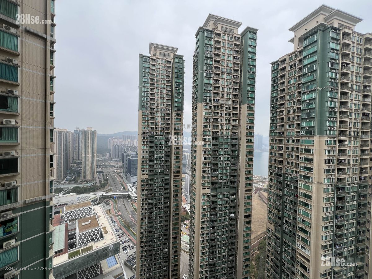 Metro Town Sell 3 Bedrooms , 2 Bathrooms 731 ft²