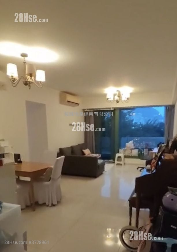 Meridian Hill Rental 3 Bedrooms , 2 Bathrooms 990 ft²