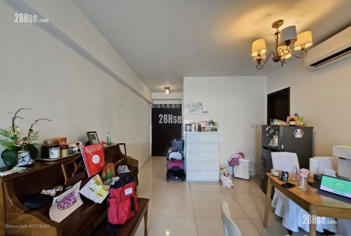 Meridian Hill Rental 3 Bedrooms , 2 Bathrooms 990 ft²