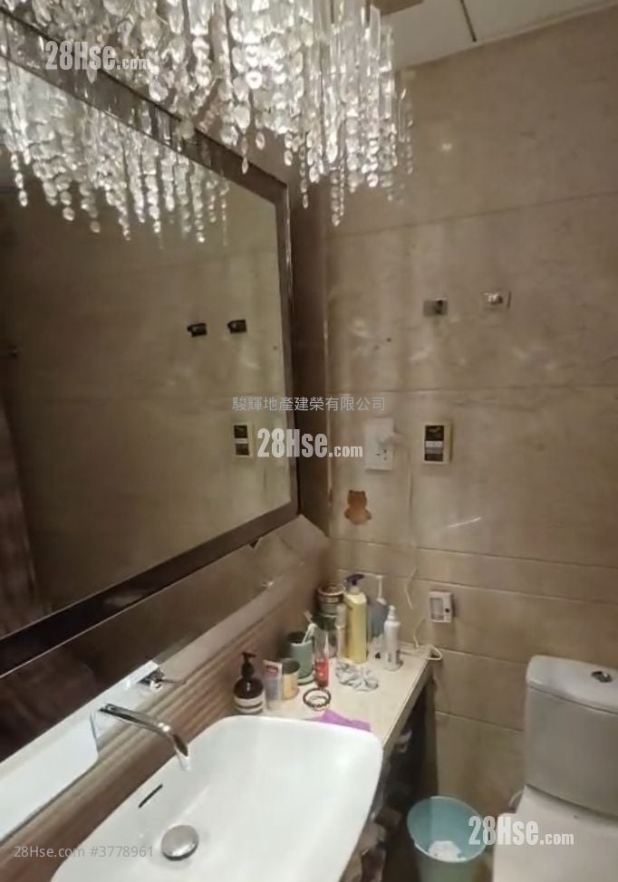 Meridian Hill Rental 3 Bedrooms , 2 Bathrooms 990 ft²