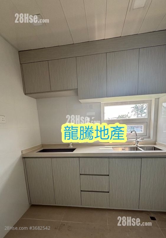 村屋 售盘 3 房 , 2 浴室