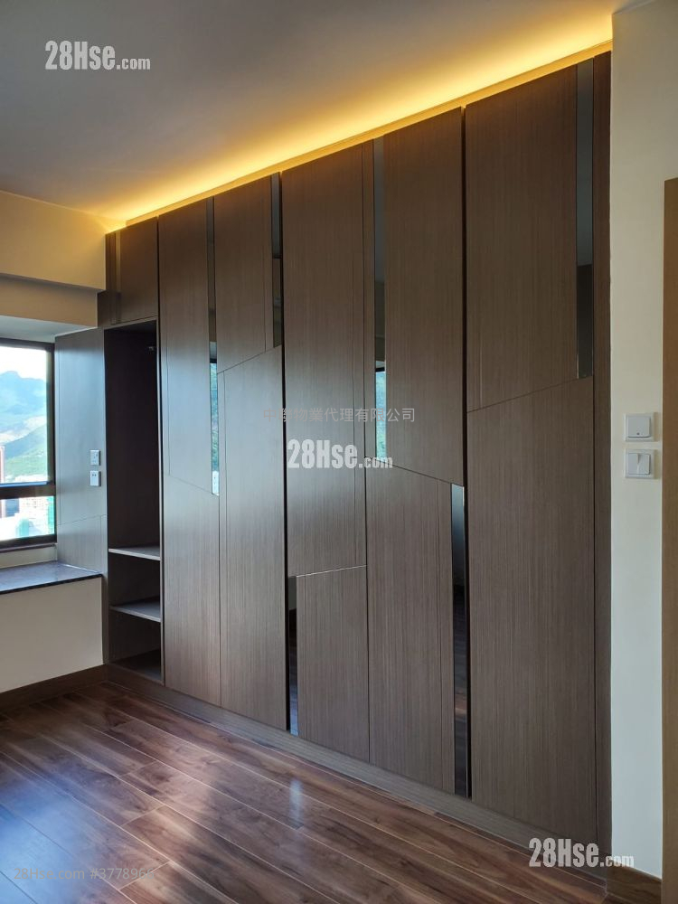 Shatin 33 Sell 3 Bedrooms , 2 Bathrooms 1,296 ft²