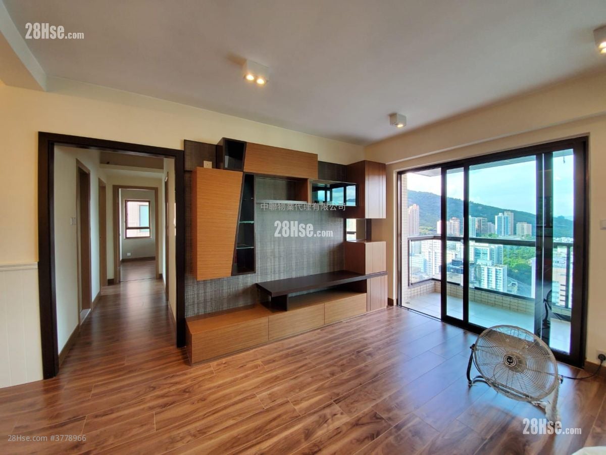 Shatin 33 Sell 3 Bedrooms , 2 Bathrooms 1,296 ft²