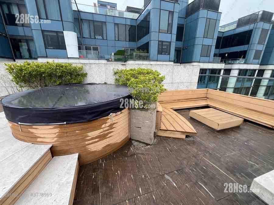 La Vetta Sell 4 Bedrooms 2,305 ft²