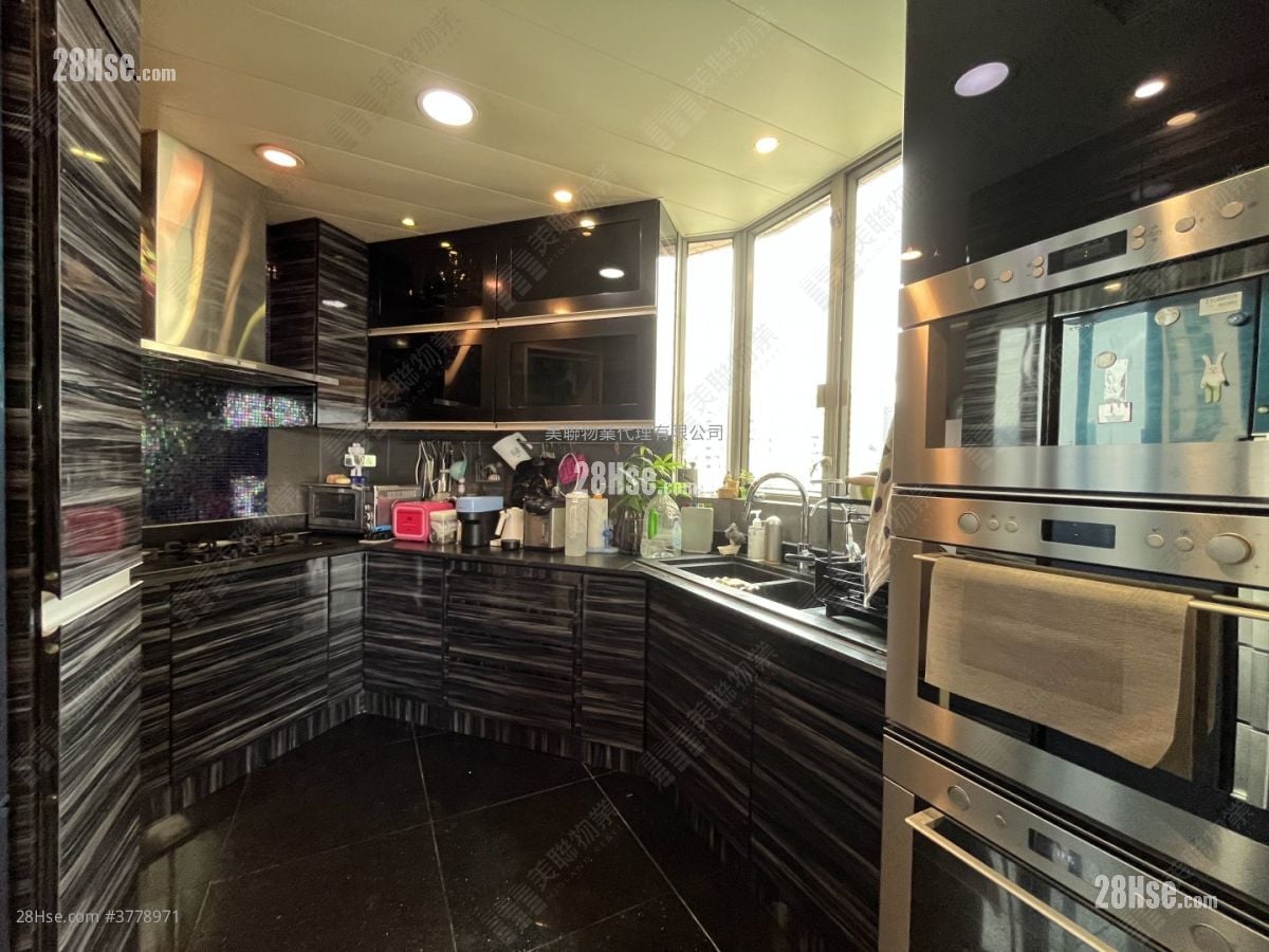 Parc Palais Sell 3 Bedrooms , 2 Bathrooms 992 ft²