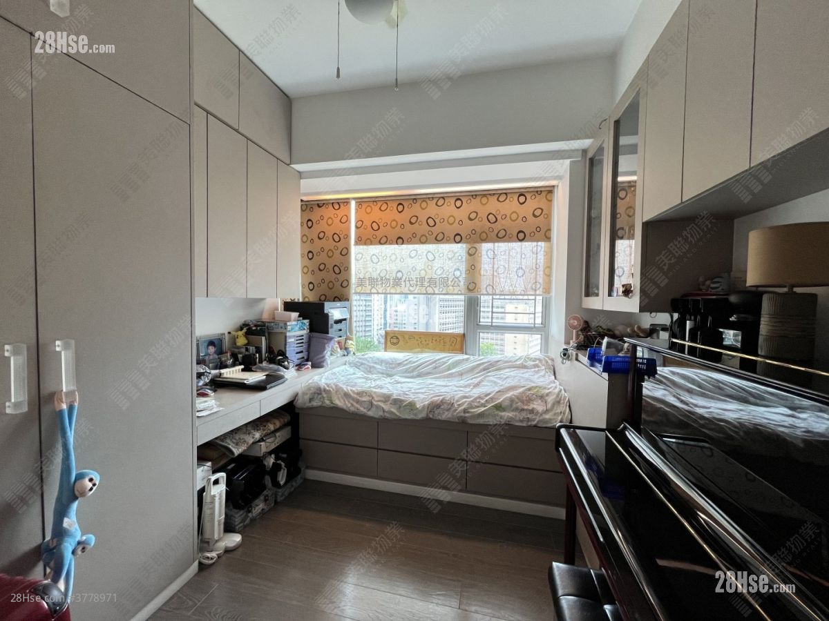 Parc Palais Sell 3 Bedrooms , 2 Bathrooms 992 ft²