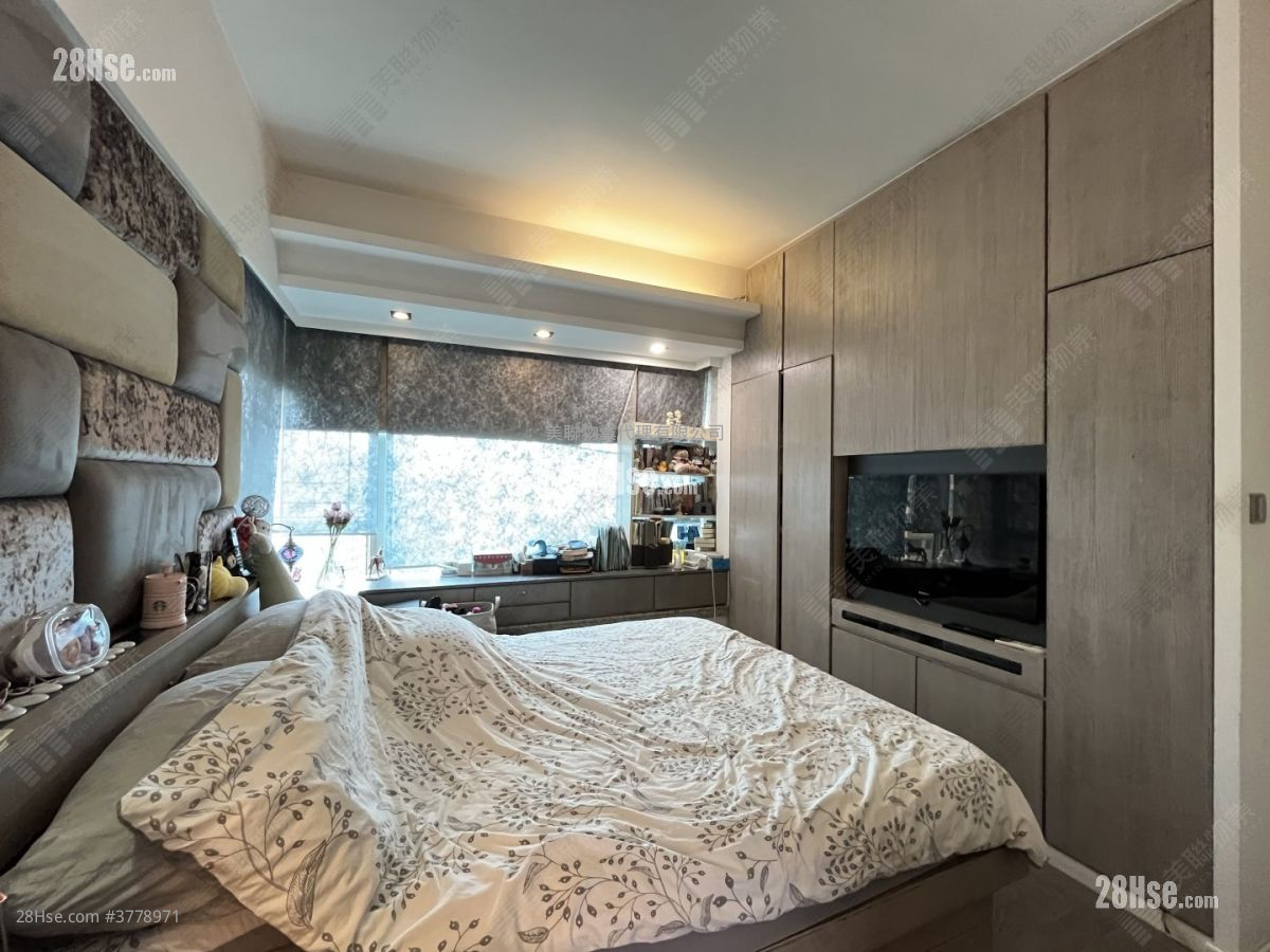 Parc Palais Sell 3 Bedrooms , 2 Bathrooms 992 ft²