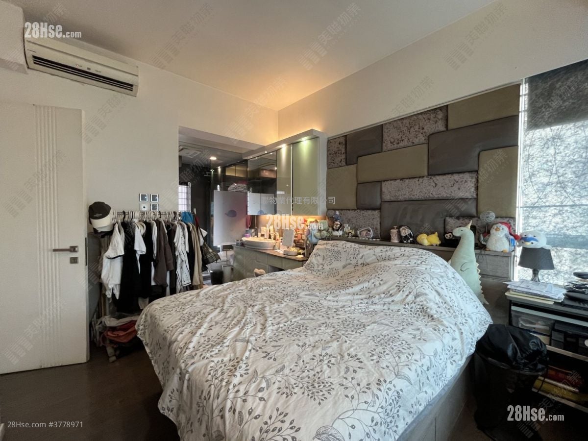 Parc Palais Sell 3 Bedrooms , 2 Bathrooms 992 ft²