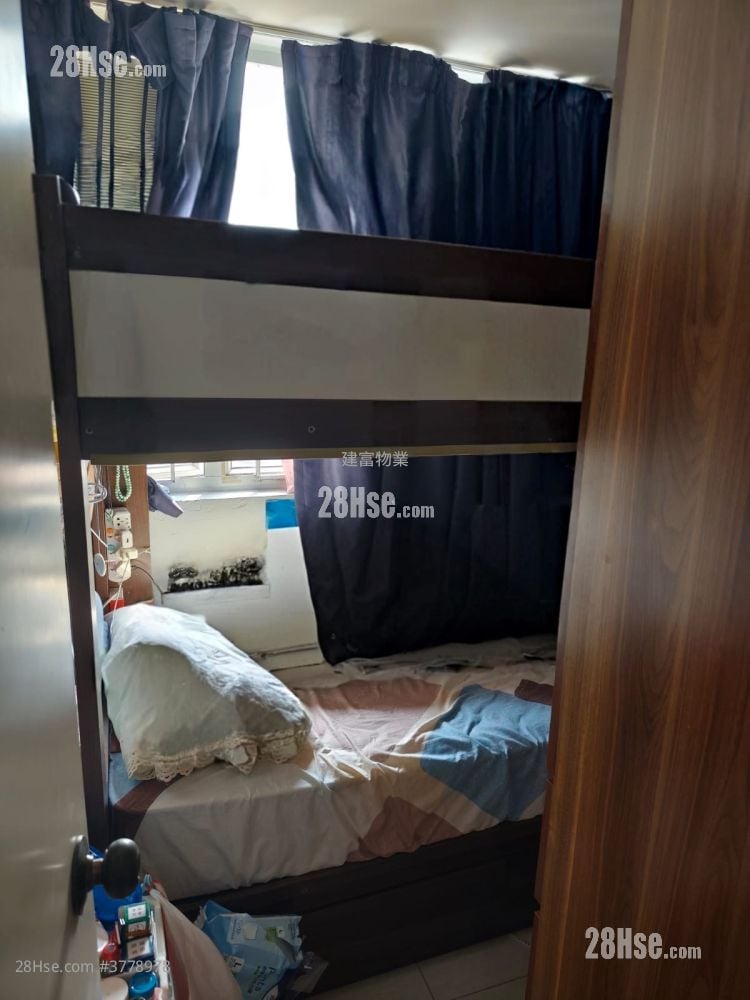 朗屏邨 售盘 2 房 , 1 浴室 381 平方尺