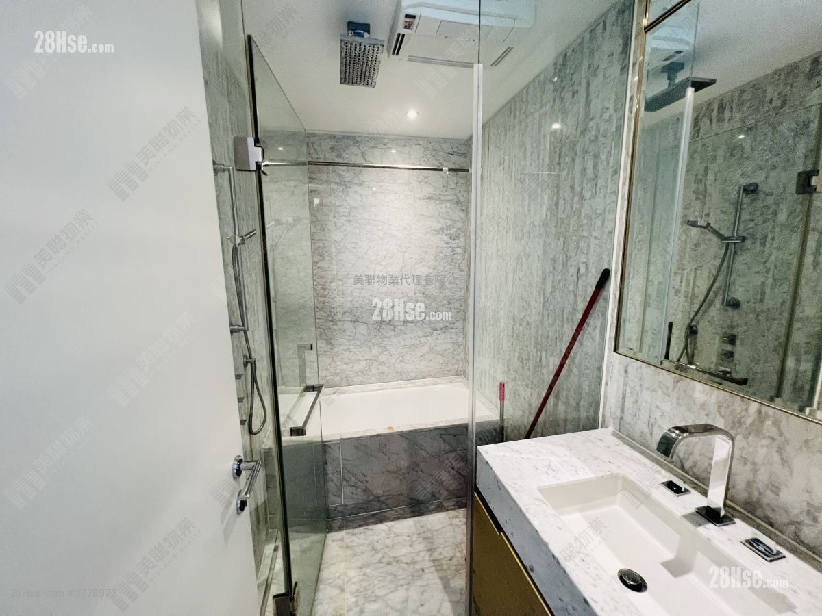 Homantin Hillside Sell 3 Bedrooms 735 ft²