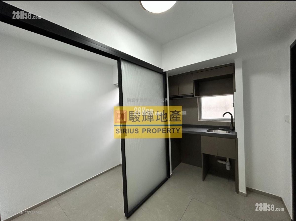 Pollock Building Rental 170 ft²