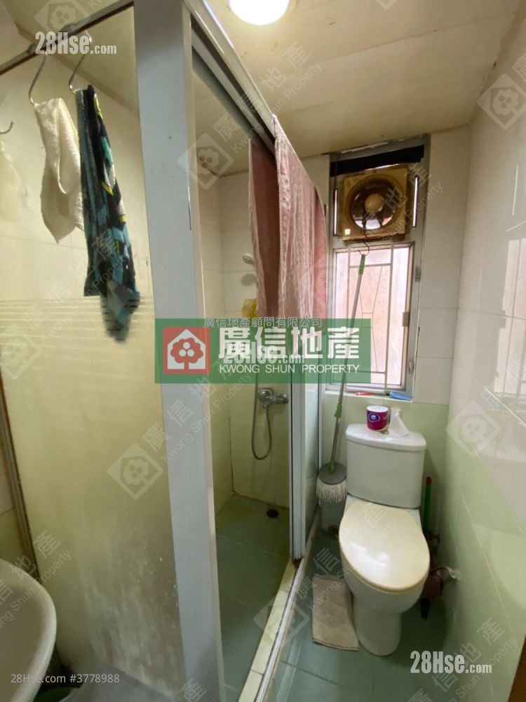 鸿光大厦 售盘 3 房 , 1 浴室 452 平方尺