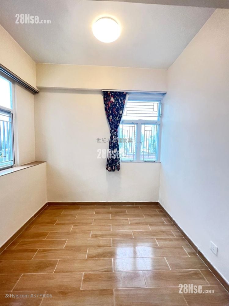 Cheng Hong Building Sell 1 Bedroom , 1 Bathroom 302 ft²