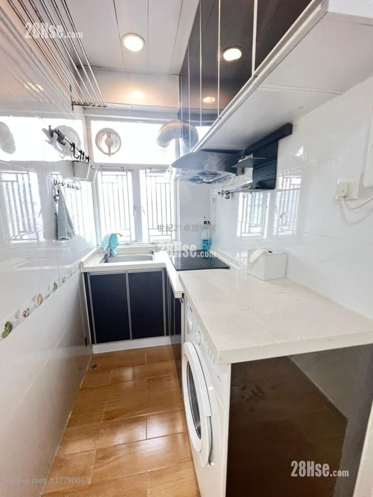 Cheng Hong Building Sell 1 Bedroom , 1 Bathroom 302 ft²