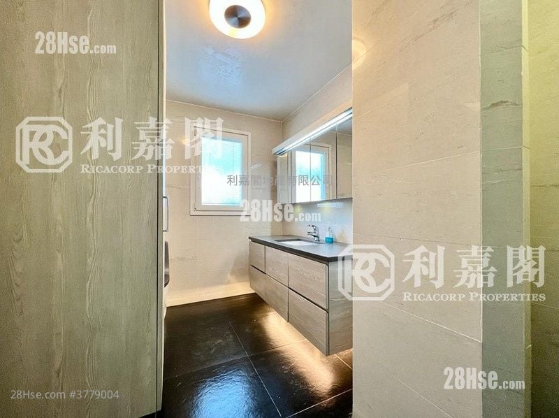 下洋村 售盘 5+ 房 2,100 平方尺