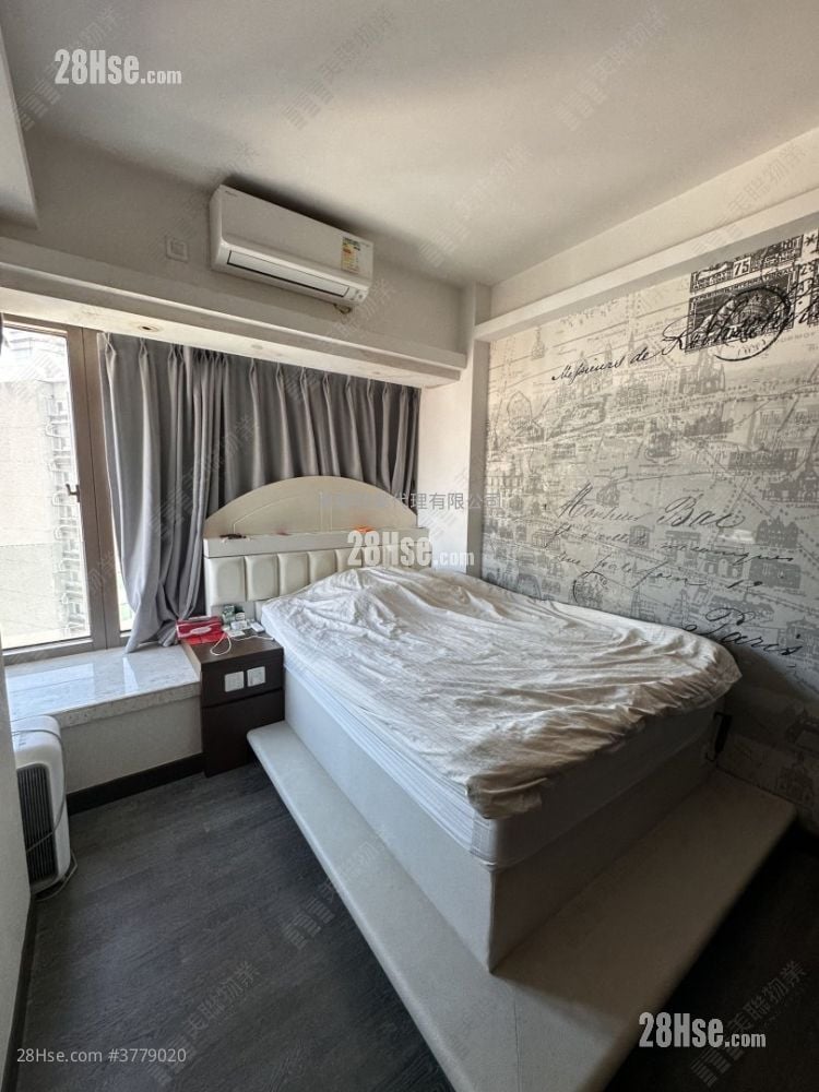 Celestial Heights Sell 5+ Bedrooms , 3 Bathrooms 1,975 ft²