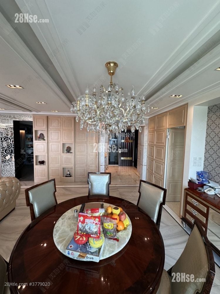 Celestial Heights Sell 5+ Bedrooms , 3 Bathrooms 1,975 ft²