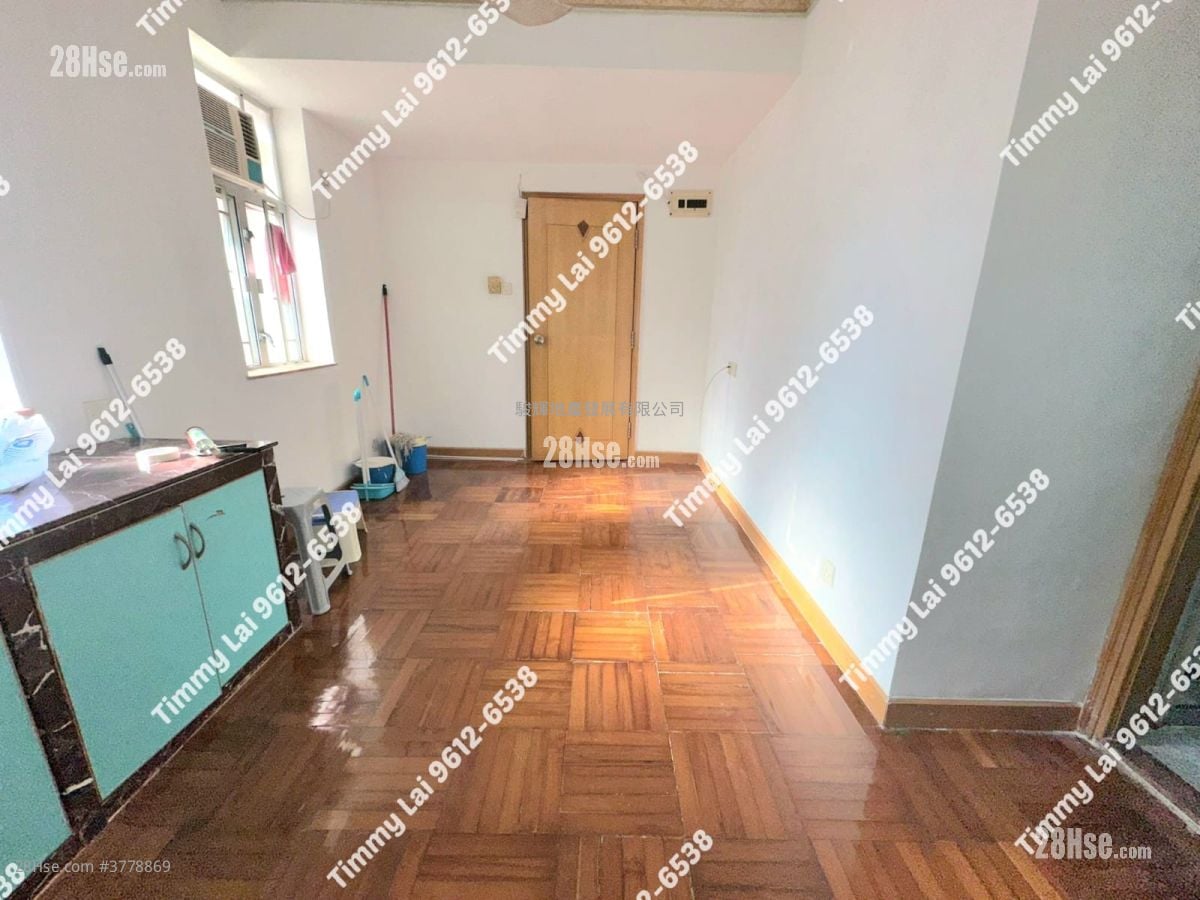 华新大厦 租盘 2 房 , 1 浴室 318 平方尺