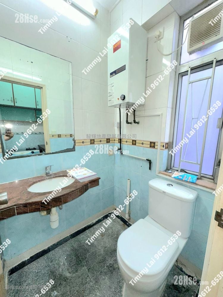 华新大厦 租盘 2 房 , 1 浴室 318 平方尺