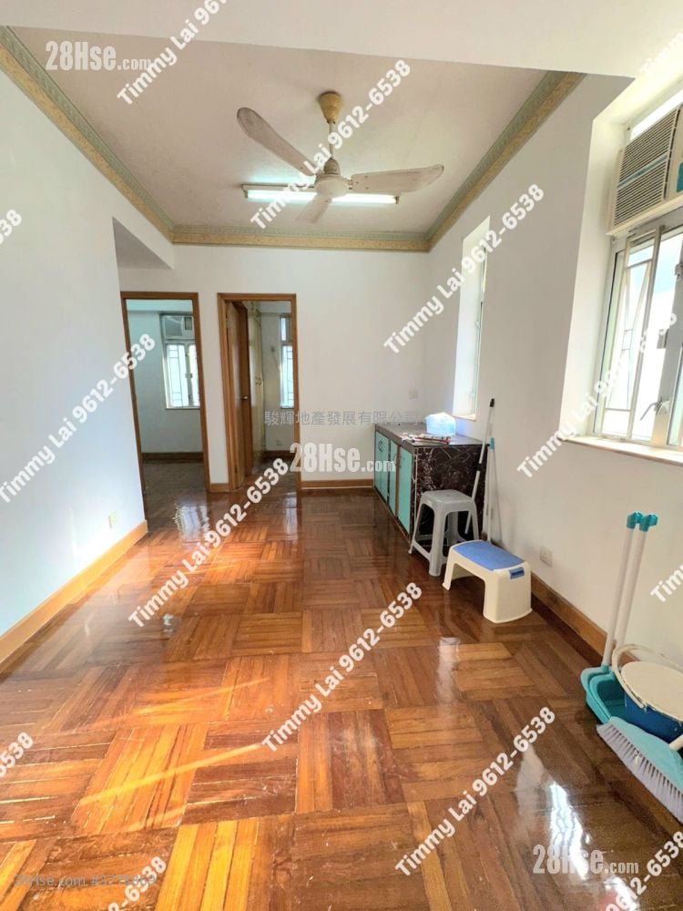 华新大厦 租盘 2 房 , 1 浴室 318 平方尺