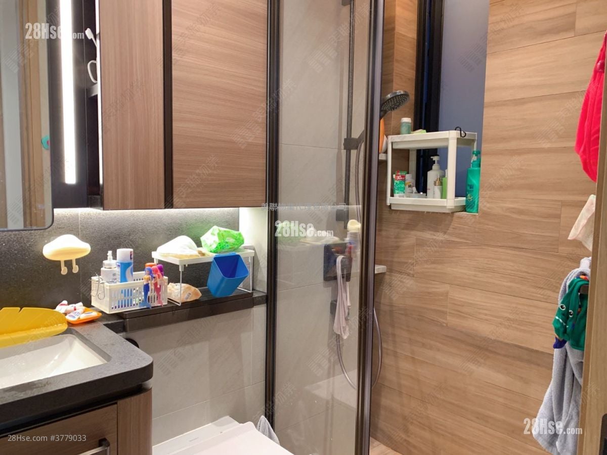 Onmantin Sell 2 Bedrooms 525 ft²