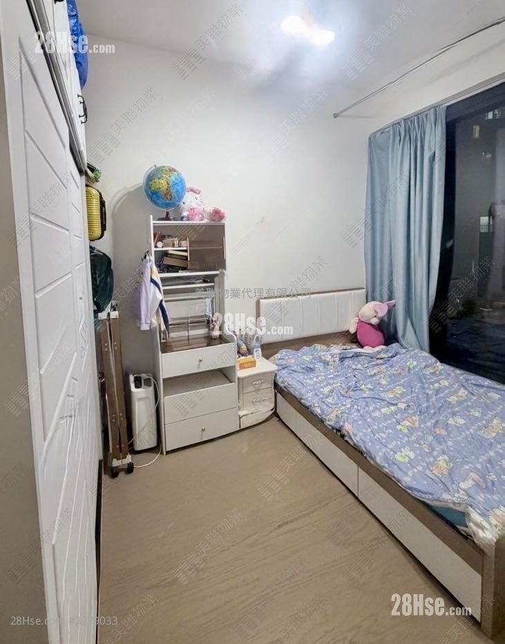 Onmantin Sell 2 Bedrooms 525 ft²