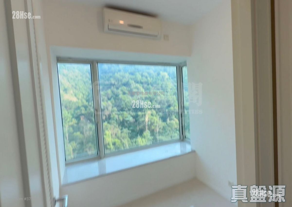 峻滢 售盘 3 房 694 平方尺