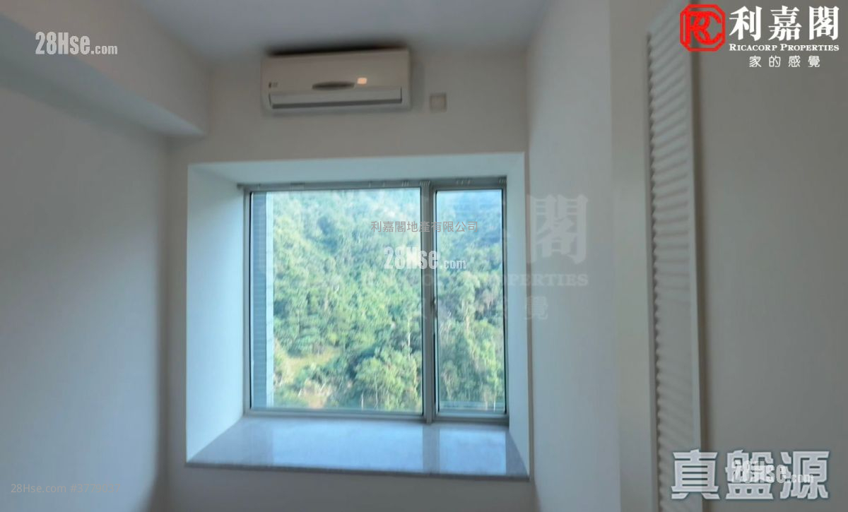 峻滢 售盘 3 房 694 平方尺