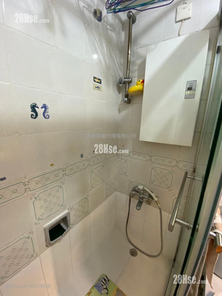 Sunshine Plaza Sell 2 Bedrooms , 1 Bathroom 356 ft²