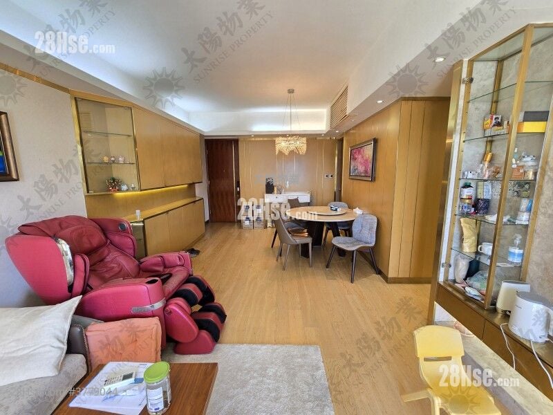 维港星岸 售盘 3 房 1,074 平方尺