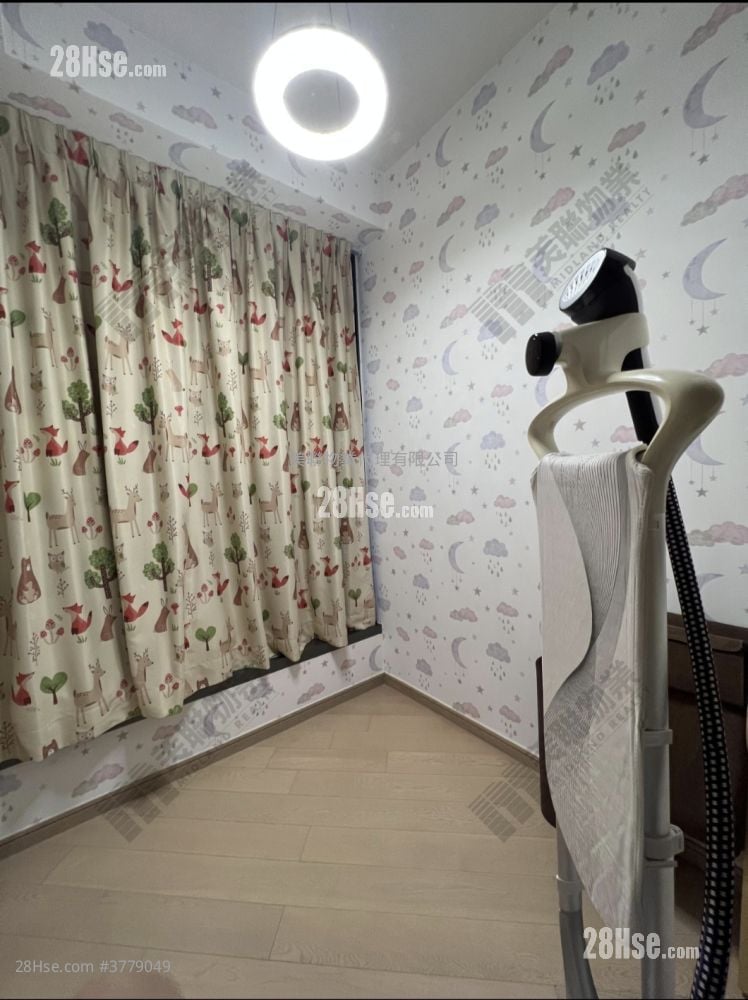 Metro 6 Sell 2 Bedrooms , 1 Bathroom 410 ft²