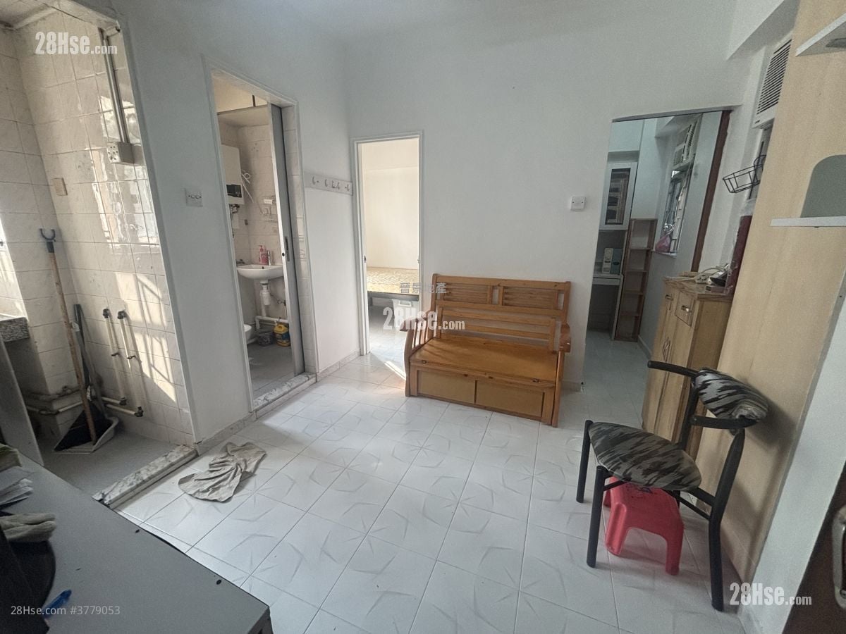 金荔阁 租盘 2 房 , 1 浴室 240 平方尺