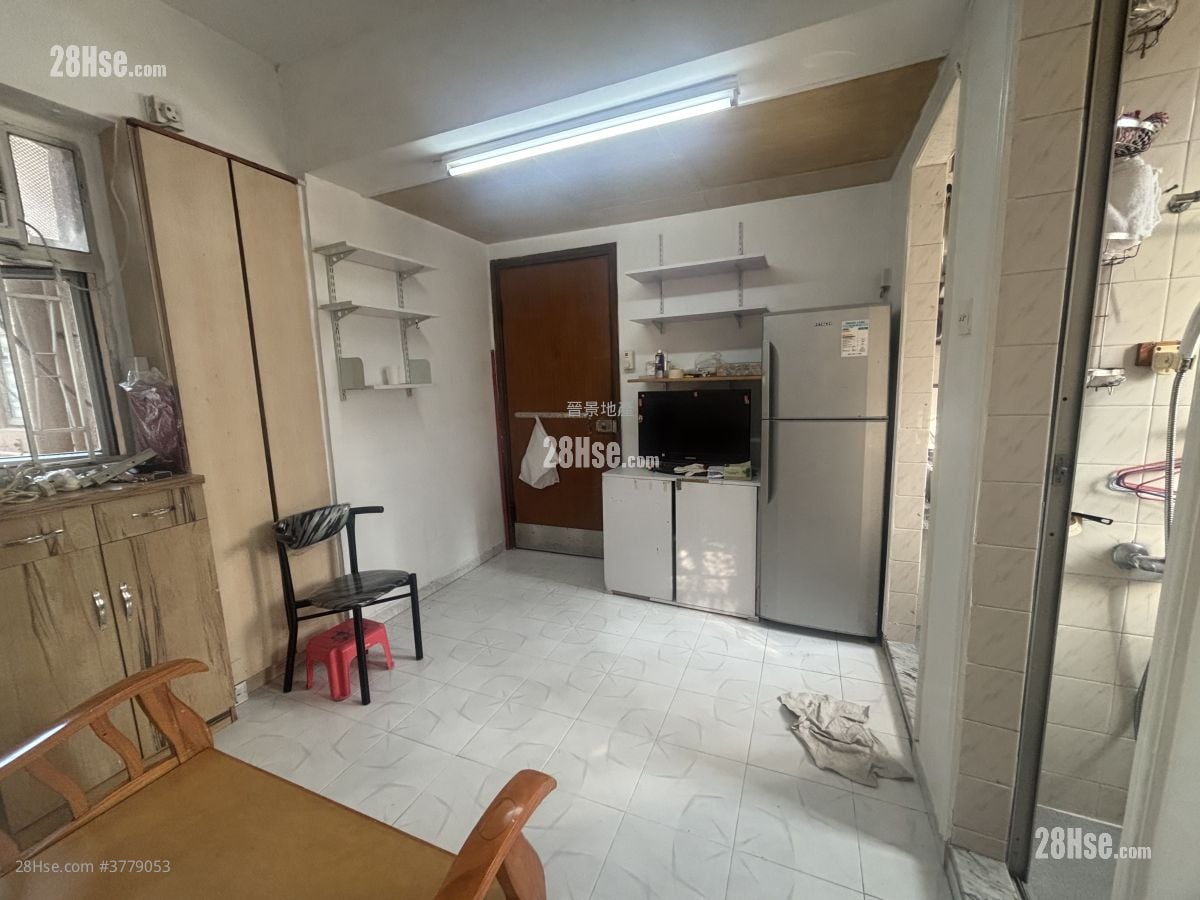 金荔阁 租盘 2 房 , 1 浴室 240 平方尺