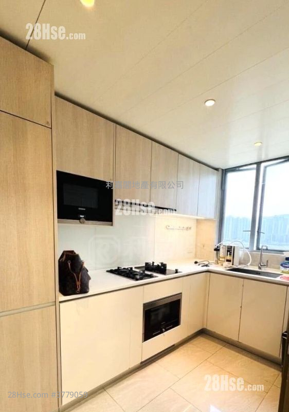 Malibu Sell 3 Bedrooms 800 ft²