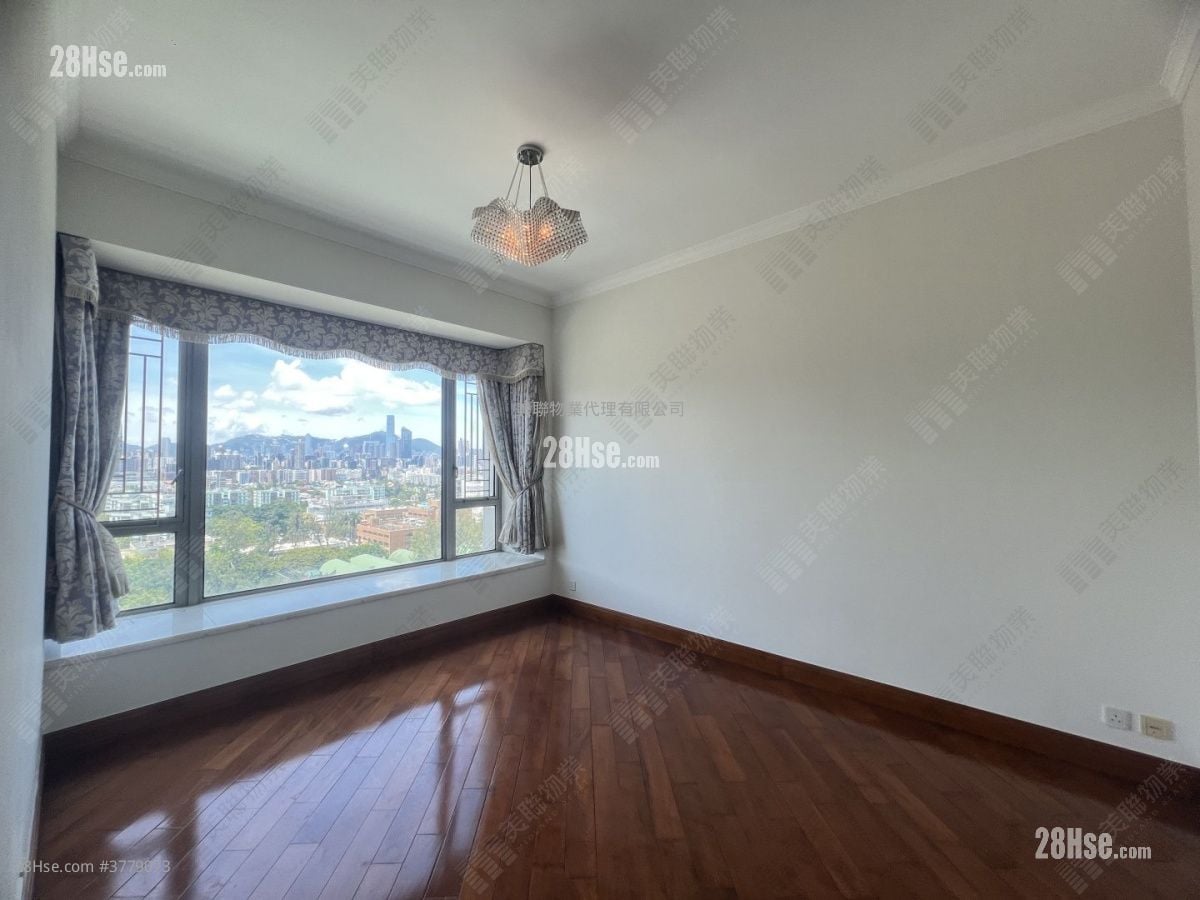 逸珑 售盘 4 房 , 3 浴室 1,662 平方尺