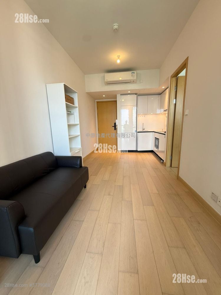 Marini Sell 1 Bedroom 380 ft²