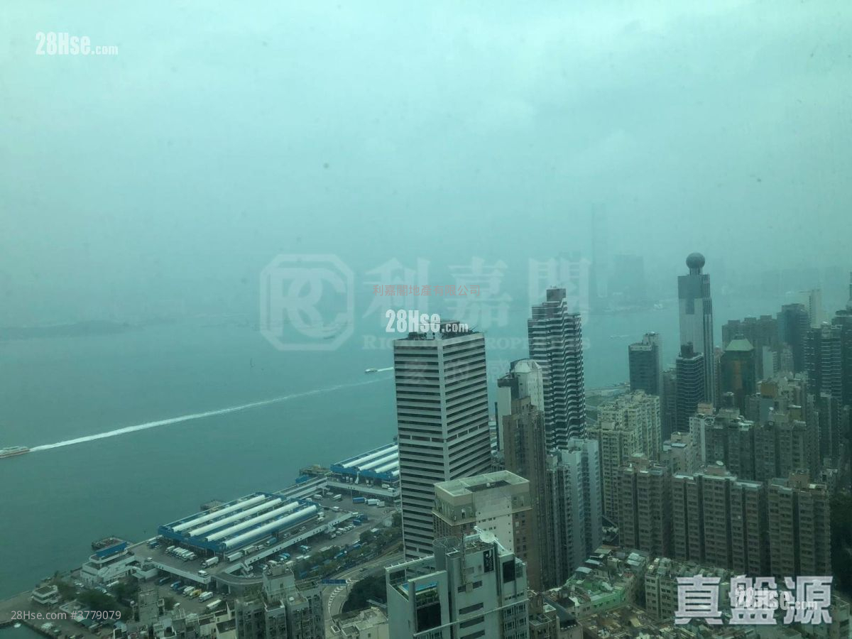 宝翠园 售盘 2 房 755 平方尺