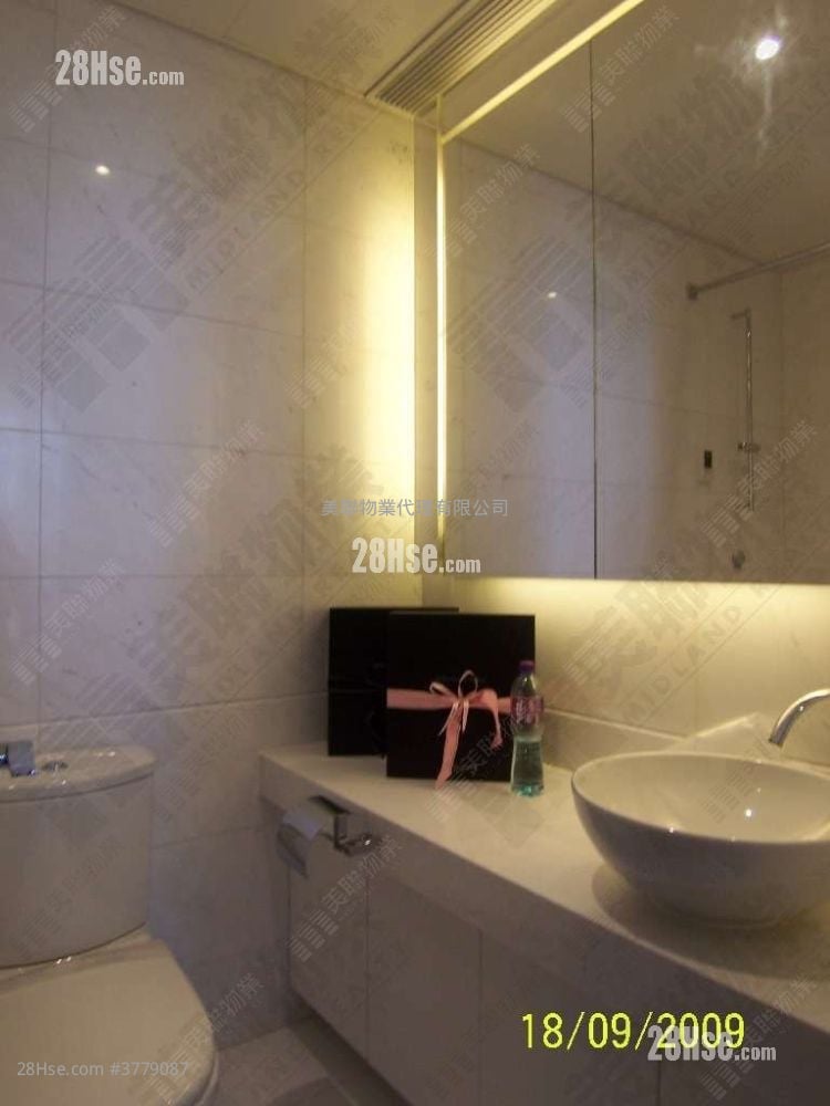 One Pacific Heights Sell 3 Bedrooms , 2 Bathrooms 750 ft²