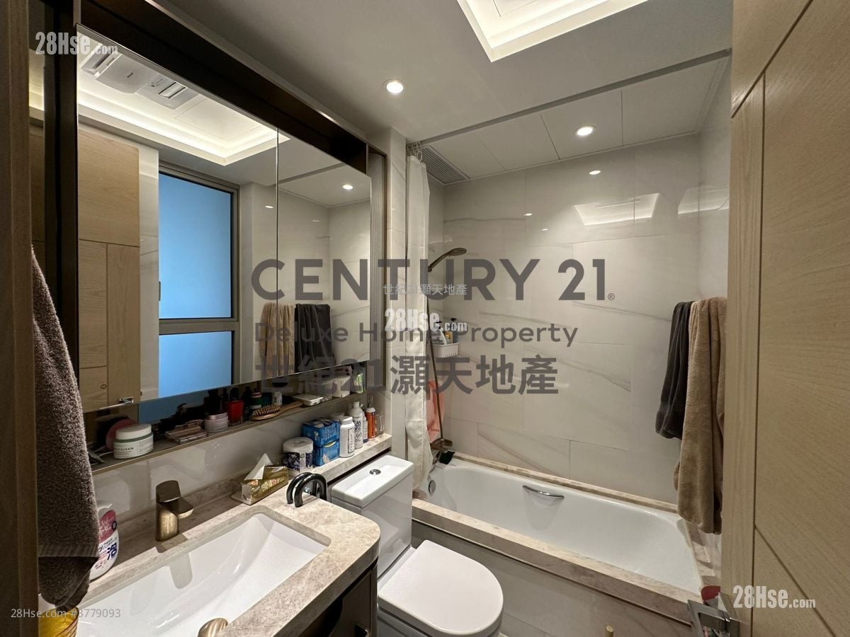 Mayfair By The Sea 8 Sell 3 Bedrooms , 2 Bathrooms 698 ft²