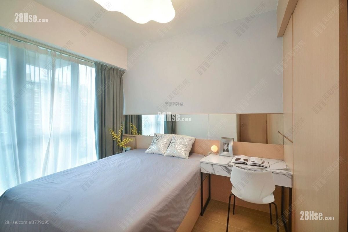 The Papillons Sell 2 Bedrooms 524 ft²