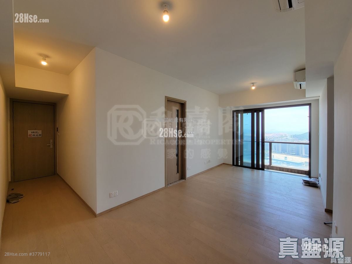 Lp6 Sell 3 Bedrooms , 2 Bathrooms 791 ft²