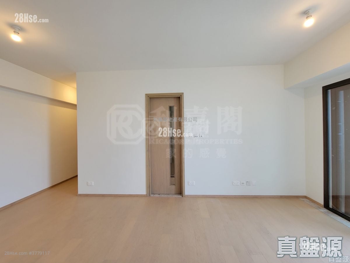 Lp6 Sell 3 Bedrooms , 2 Bathrooms 791 ft²