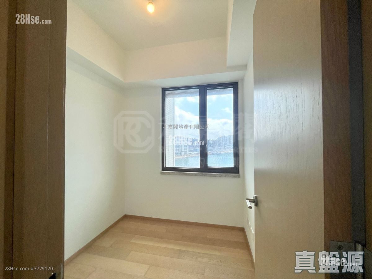 Lp6 Sell 3 Bedrooms , 2 Bathrooms 791 ft²