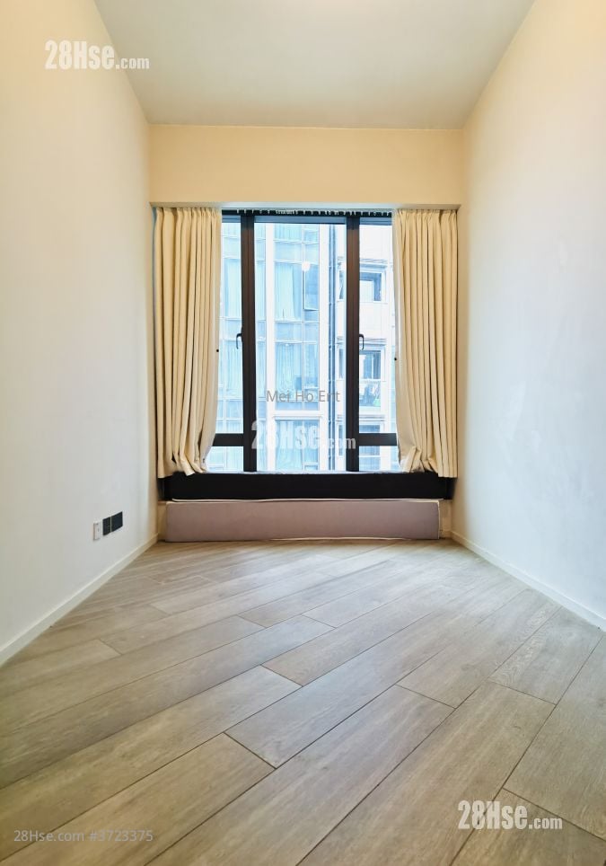 The Henley Sell 1 Bedroom , 1 Bathroom 320 ft²