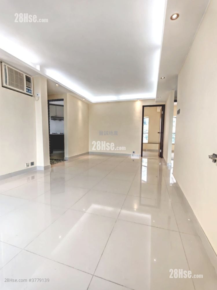 Dragon Inn Court Rental 3 Bedrooms , 2 Bathrooms 692 ft²