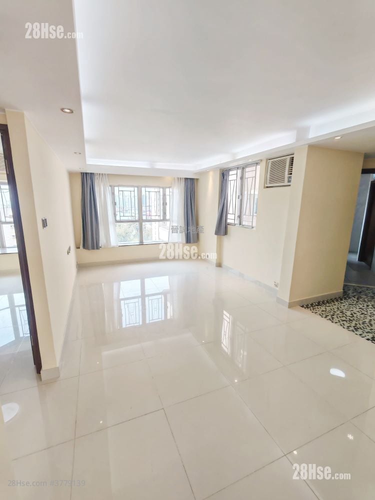 Dragon Inn Court Rental 3 Bedrooms , 2 Bathrooms 692 ft²