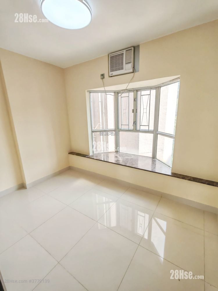 Dragon Inn Court Rental 3 Bedrooms , 2 Bathrooms 692 ft²